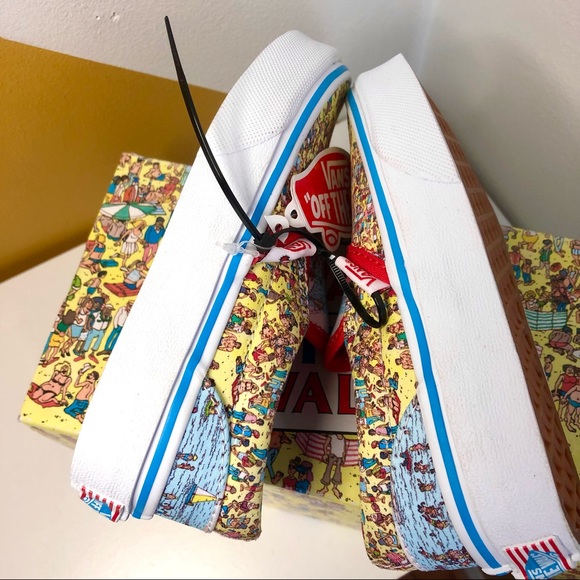 📌SOLD📌Vans X Where’s Waldo | Slip-Ons Limited Edition Sold Out Style Kids - Picture 9 of 13